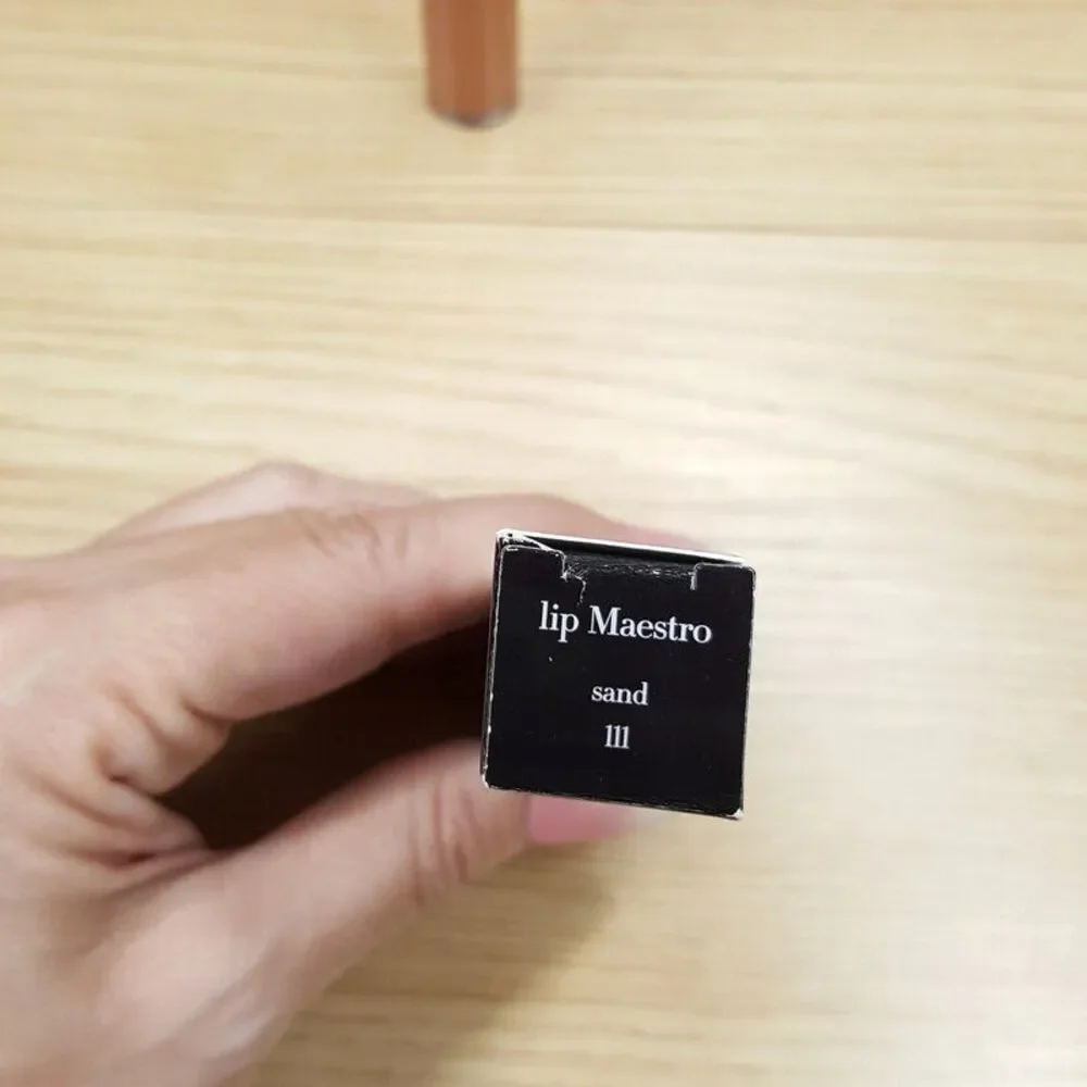 Giorgio Armani Lip Maestro Intense Velvet Color # 111 Sand